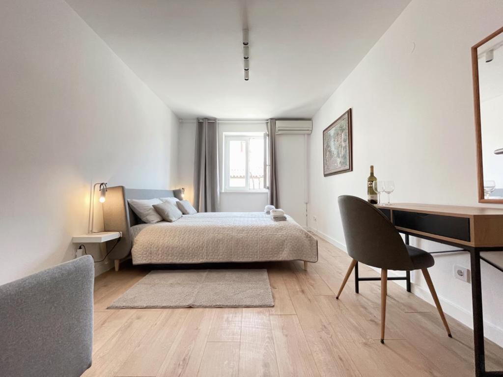Caramel Comforts With Sea View In Stinjan Only 300 Meters From The Beach Pula Exteriér fotografie