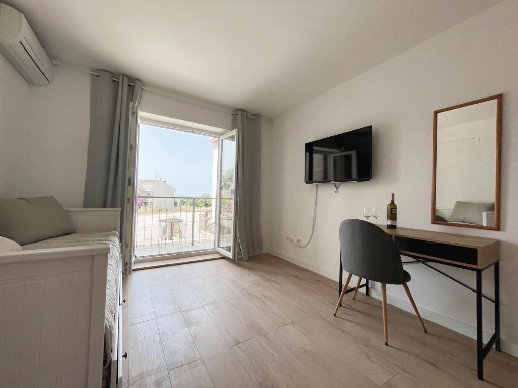 Caramel Comforts With Sea View In Stinjan Only 300 Meters From The Beach Pula Exteriér fotografie