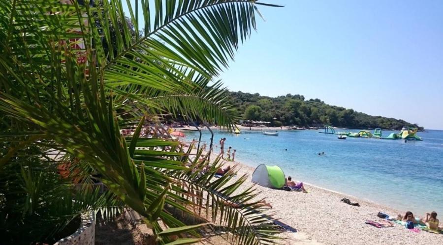 Caramel Comforts With Sea View In Stinjan Only 300 Meters From The Beach Pula Exteriér fotografie